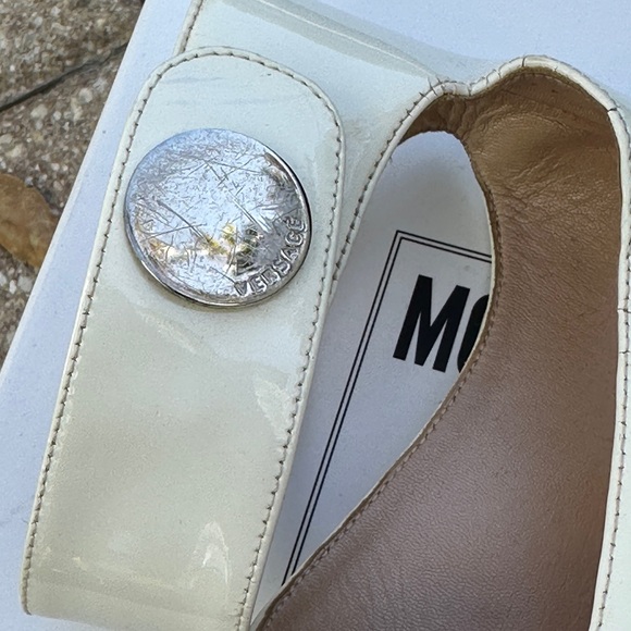 Versace Heels Straps 9 (39) - Picture 9 of 13